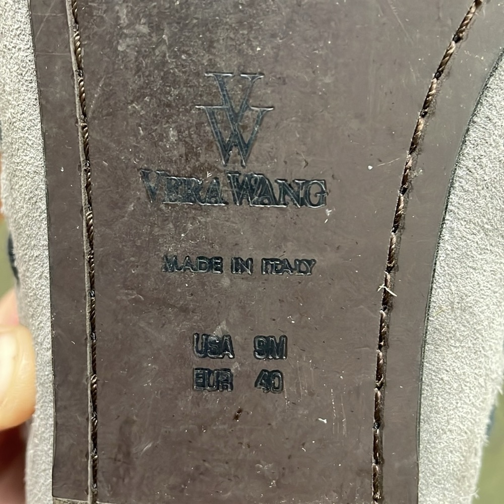 Vera Wang gray suede flats/ moccasins size 9 - Picture 9 of 10